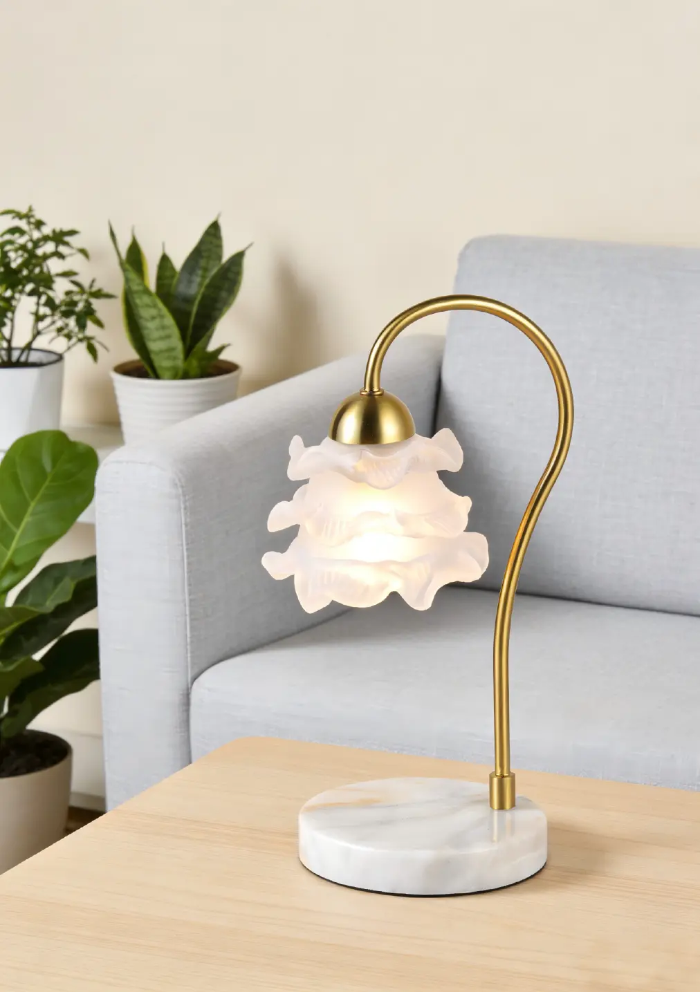 1 Light Frosted Glass Petal Table Lamp
